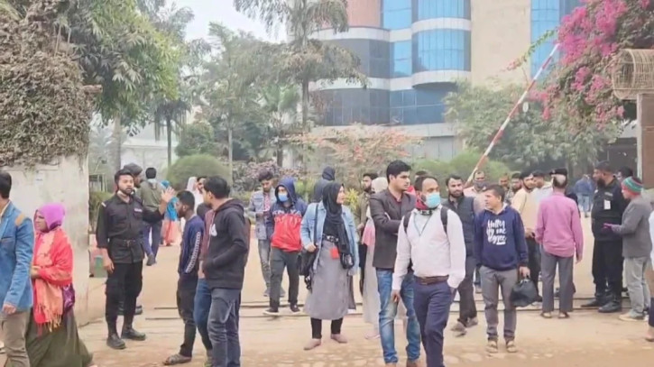 আশুলিয়ায় বন্ধ ২৫ কারখানা