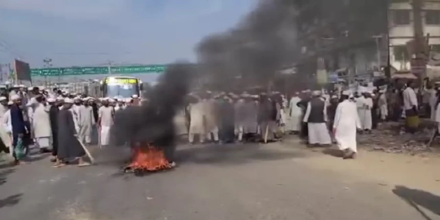 The Jubaer Faction Stages Protest by Blocking Highway
