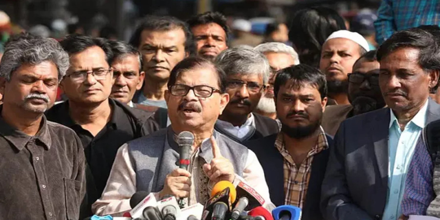Democracy Platform's senior leader and Nagorik Oikya President Mahmudur Rahman Manna delivering a speech at the rally. Photo: Collected.