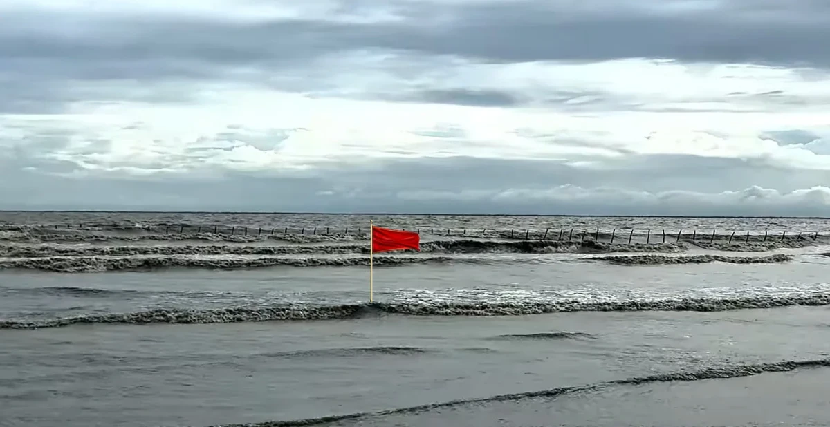 চার সমুদ্রবন্দরে ৩ নম্বর সতর্ক সংকেত বহাল -সংগৃহীত ছবি