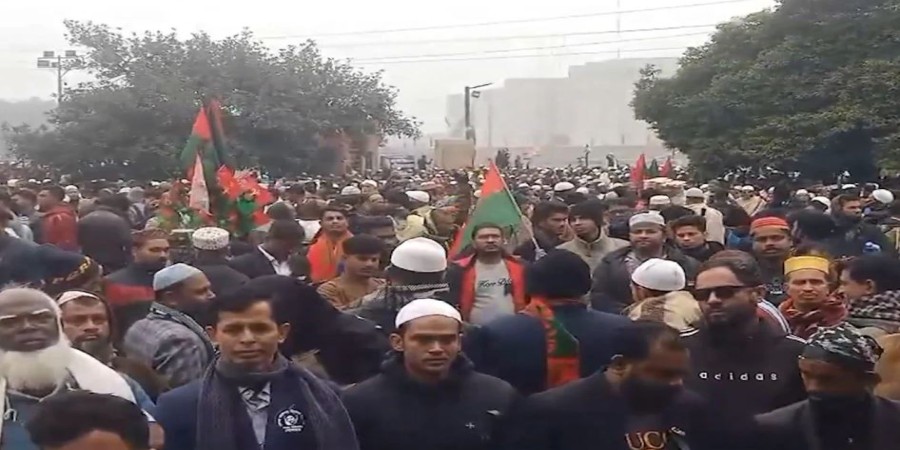 Crowd Heads Toward Manik Mia Avenue
