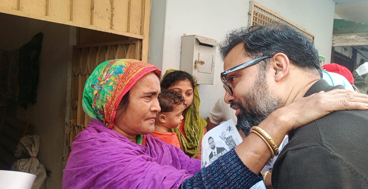 ভালোবাসায় সিক্ত আমিনুল হক, দ্বাদশ দিনে জনস্রোতে ধানের শীষের প্রচারণা বাংলার বার্তার নিজস্ব ক্যামেরায় ধারণকৃত