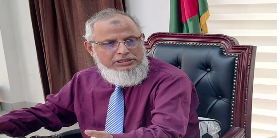 নির্বাচন কমিশনার আনোয়ারুল ইসলাম সরকার।